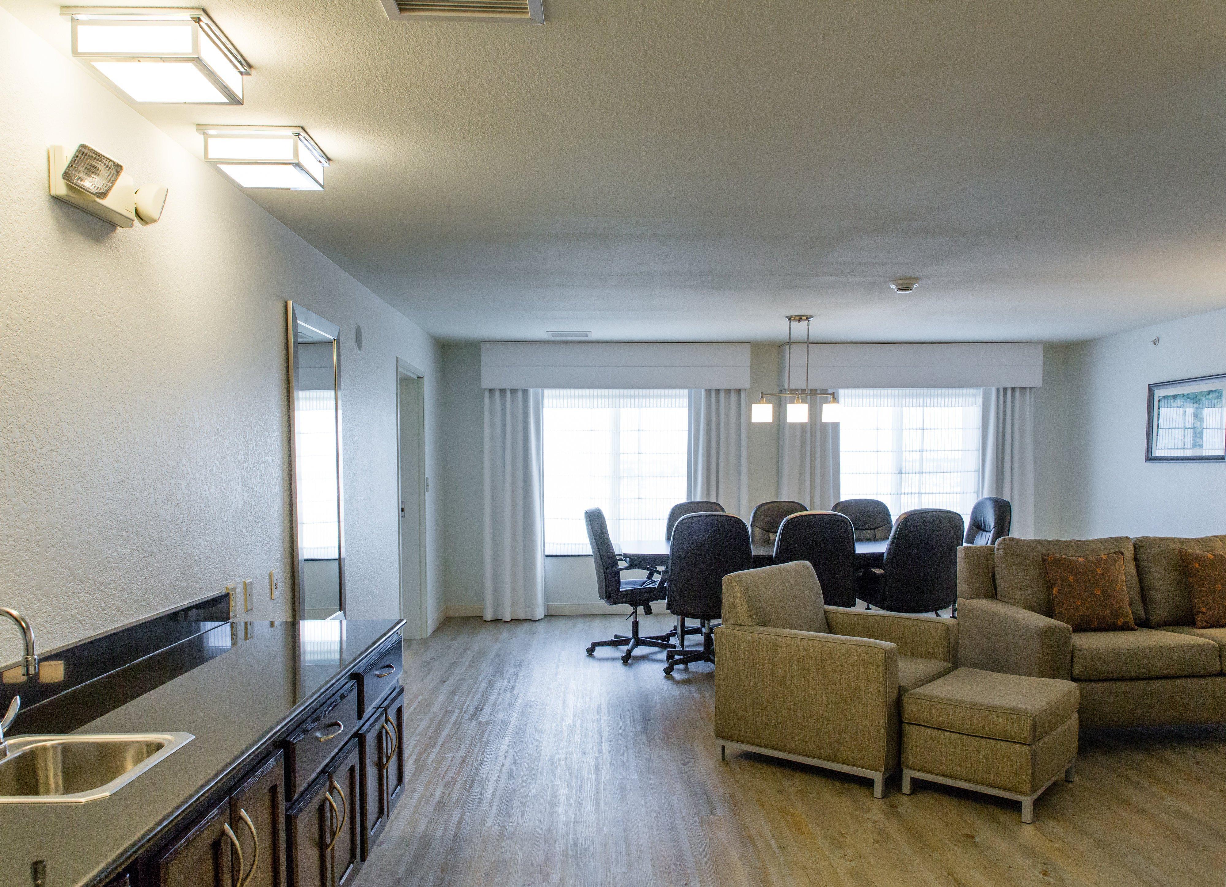 Holiday Inn Hotel & Suites Bloomington Airport By Ihg Exteriör bild