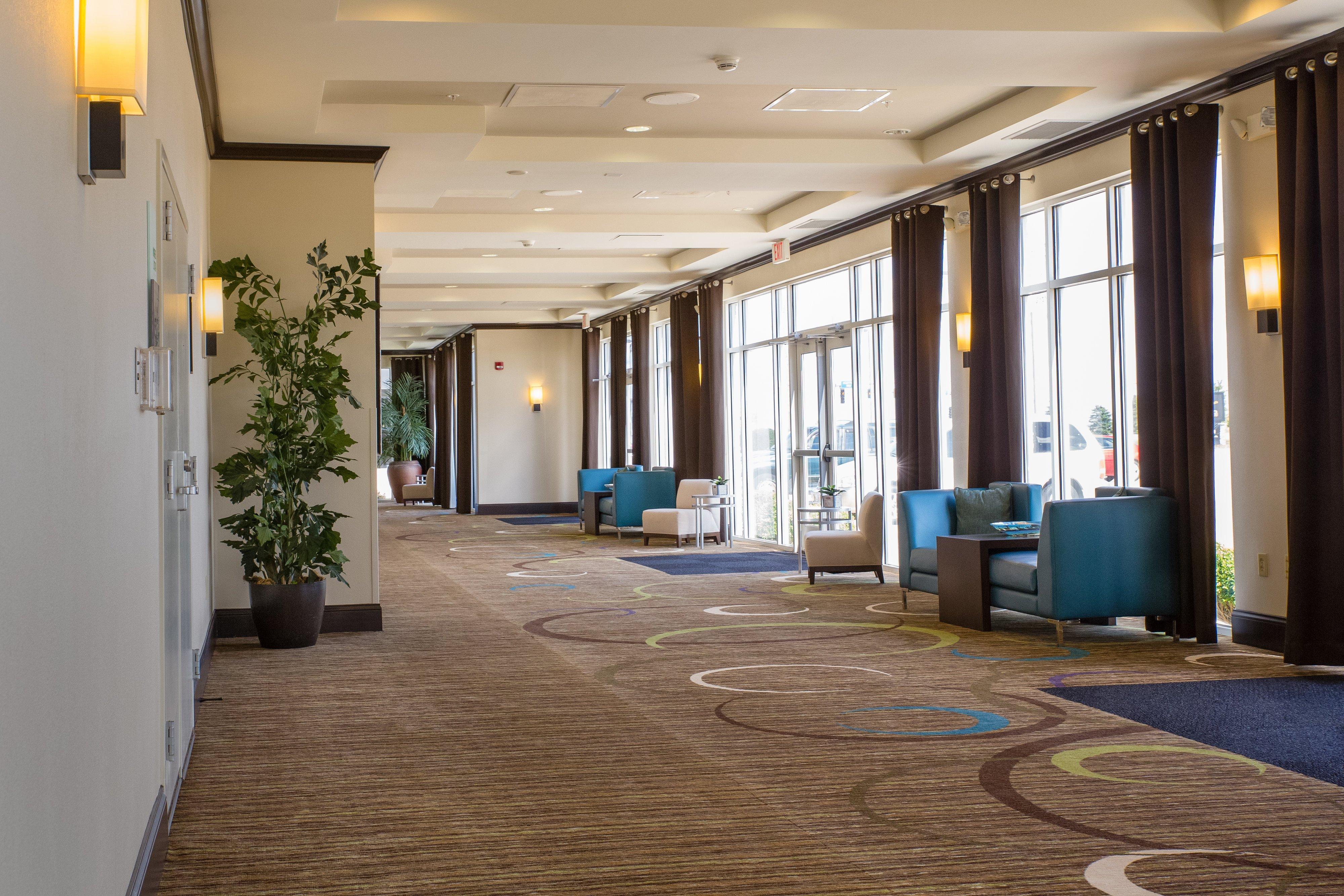 Holiday Inn Hotel & Suites Bloomington Airport By Ihg Exteriör bild