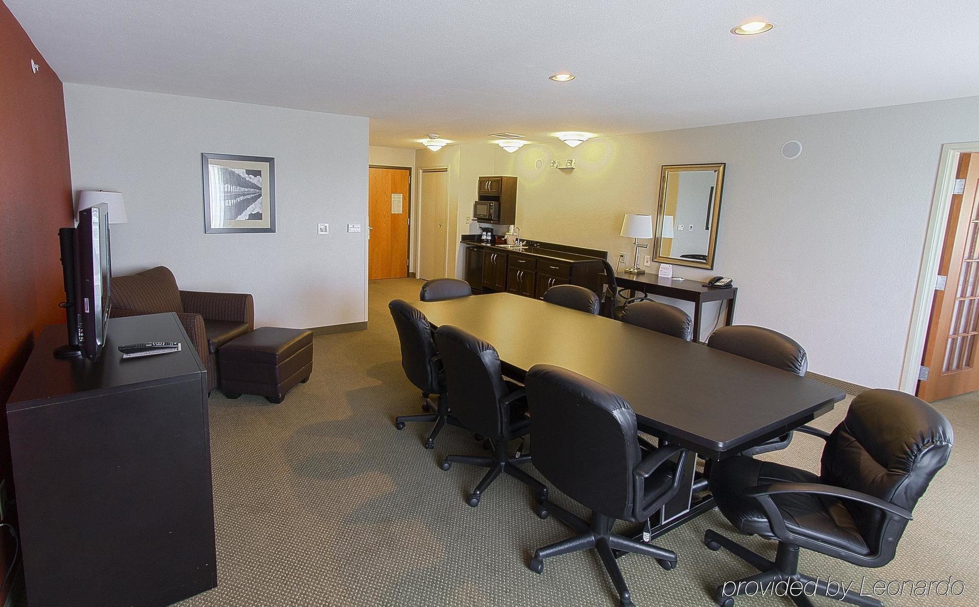Holiday Inn Hotel & Suites Bloomington Airport By Ihg Exteriör bild