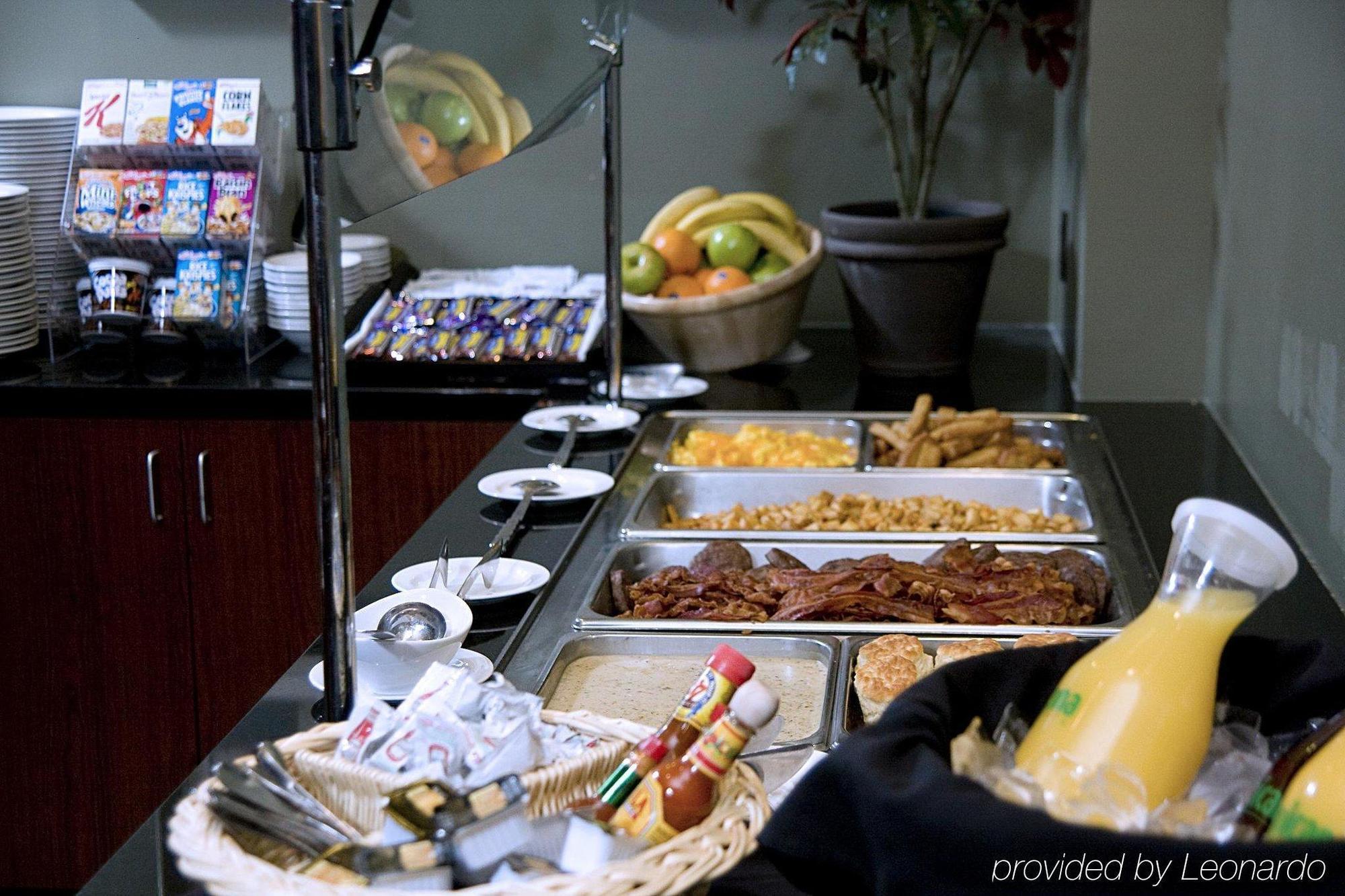 Holiday Inn Hotel & Suites Bloomington Airport By Ihg Restaurang bild